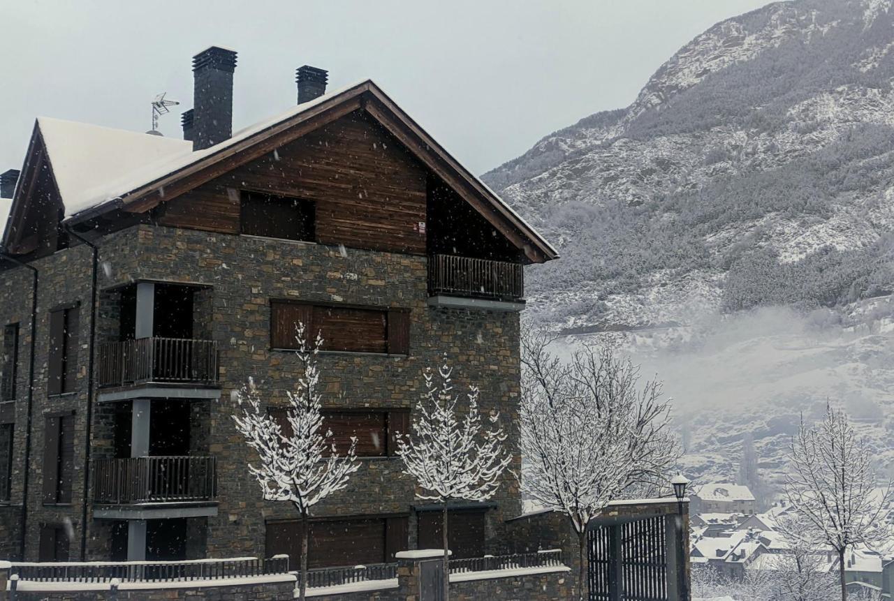 Pleta Del Mon Apartment Benasque Exterior photo